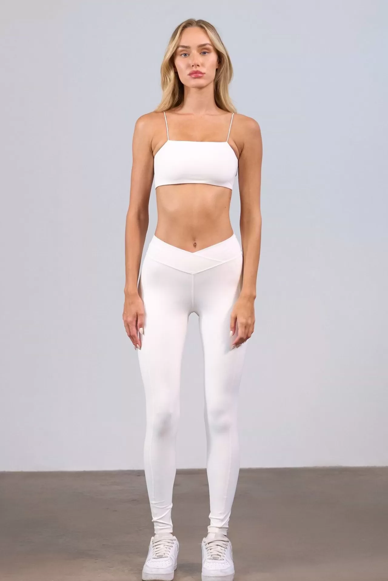 Shop Rhea White - Legging Leggings